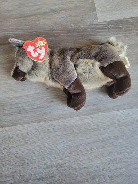 Vintage TY Beanie Babies HOWL Wolf 2000